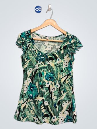 T-Shirt mit grünem Blumenmuster