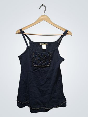 Charlotte Russe Marineblaues verziertes Camisole-Oberteil