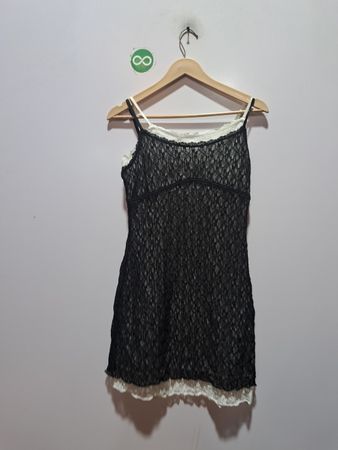 Wild Fable Spitzenbesatz Slipkleid