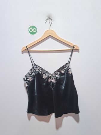 Schwarzes Camisole-Top mit Blumenbesatz
