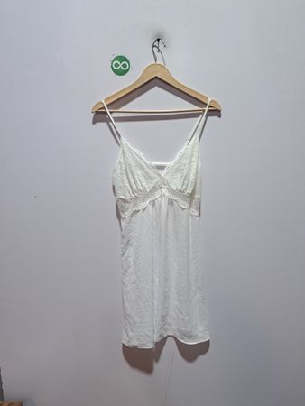 INC International Concepts Weißes Slipkleid mit Spitzenbesatz