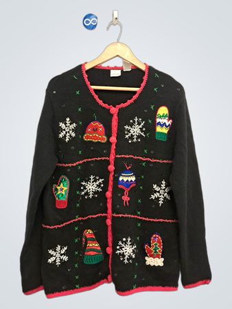 Cherokee Schwarzer Weihnachtspullover mit Fäustlingen und Ornamenten