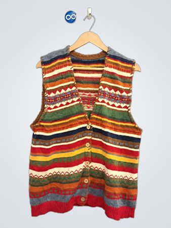Gestrickte Weste mit Streifen