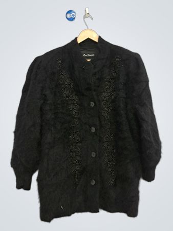 Lee Sand Schwarze Perlenbesetzte Strickjacke
