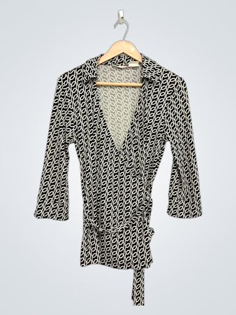 Wickelbluse mit Kettengliedmuster