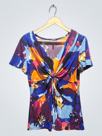 Daisy Fuentes Abstract Print V-Neck Top