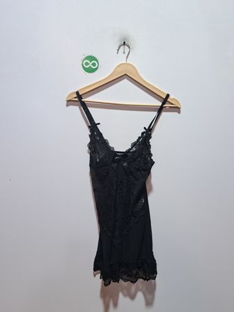 Spitze-Trägerhemd in Schwarz