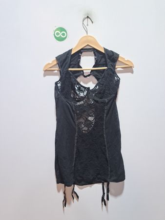 Schwarzes Spitzenunterwäschekleid