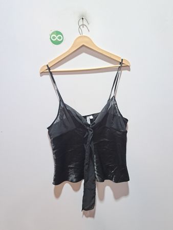 Schwarzes Träger-Top mit Bindung vorne