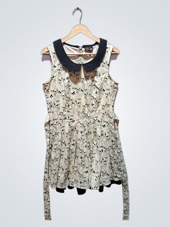 Yumi ärmelloses Kleid mit Eulenmuster und Peter-Pan-Kragen