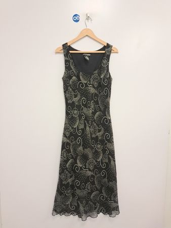 JONATHAN MARTIN Schwarzes Paisley-Muster ärmelloses Kleid