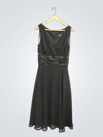Connected Apparel schwarzes Kleid mit geraffter Taille