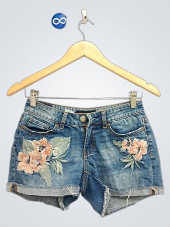 Aeropostale Jeans-Shorts mit Blumenstickerei