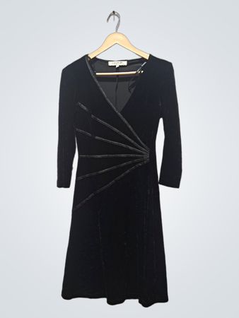 Vestido de veludo preto Evan-Picone tamanho 4