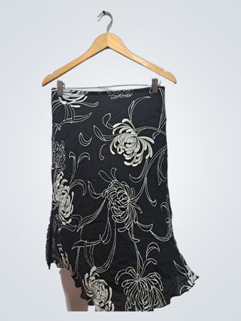STAR CITY Schwarzer Midirock mit Blumenmuster