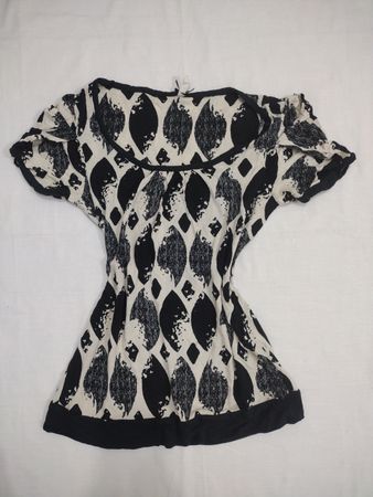Next Black and White Geometric Print Short Sleeve Top