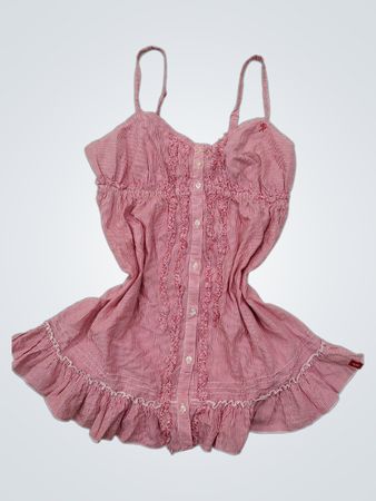 „Rot und weiß gestreiftes, gerafftes Spaghetti-Trägerkleid mit Rüschen“