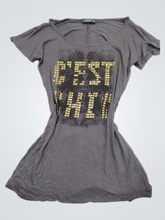Janina "CEST LA VIE" verziertes T-Shirt
