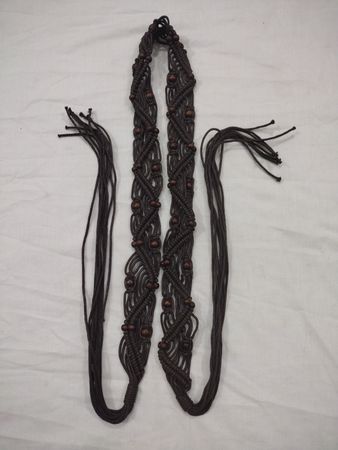 Macrame-Pflanzenhänger mit Holzperlen