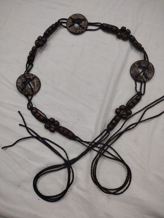 Boho Perlen Gürtel mit Kokosnussschalenknöpfen