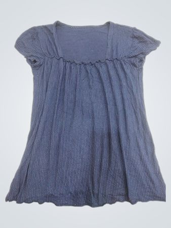 Blaues Polka-Dot-T-Shirt