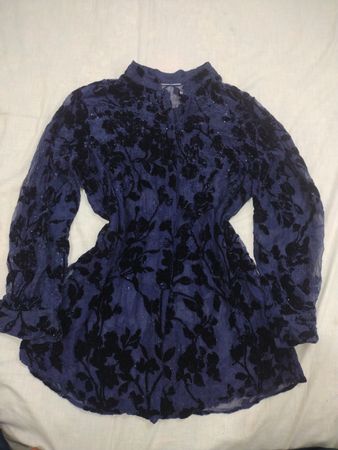 Blaues Burnout-Florales Bluse