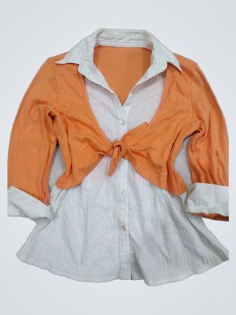 Orange Bolero-Top mit weißem Hemd mit Kragen