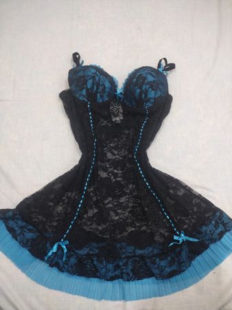 Seakiss Schwarzes Spitzen-Babydoll mit blauer Einfassung