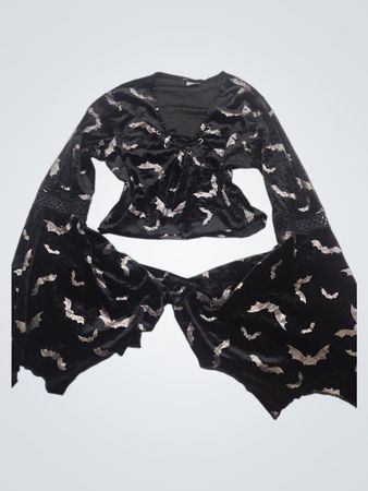 Spirit Halloween Fledermaus-Print Samt Crop-Top mit Glockenärmeln