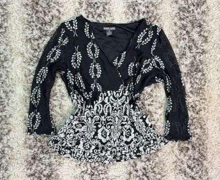 Robert Louis New York London Paris Black White Floral Print Wrap Blouse XL