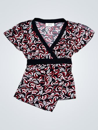 BYER California Women's Red White Black Print Short Sleeve Wrap Top