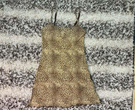 INTIMO Vestido slip com estampa de leopardo