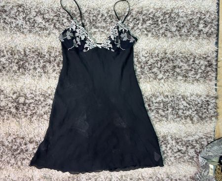 Robe-chemise en dentelle noire Next Sleepwear
