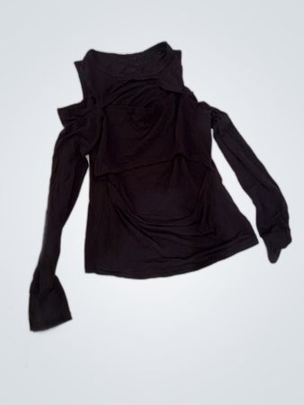 Black Long-Sleeve Top