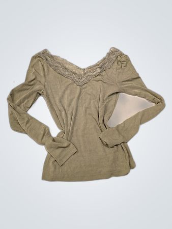 H&M Lace V-Neck Long Sleeve Blouse