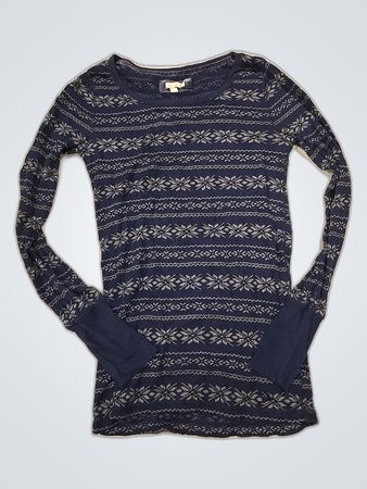 Aerie Long Sleeve Snowflake Pattern Sweater