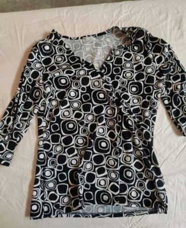 Long Sleeve Blouse with Black and White Pattern