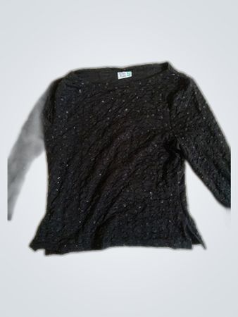 Black Long-Sleeve Top