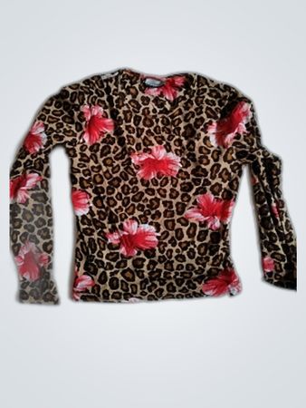 Long-Sleeve Leopard Print Top with Floral Pattern