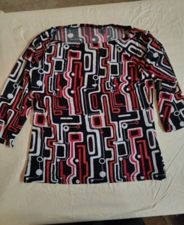 Long-Sleeve Geometric Pattern Shirt