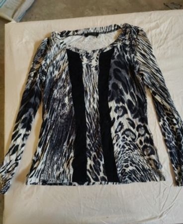 Long-Sleeve Animal Print Top