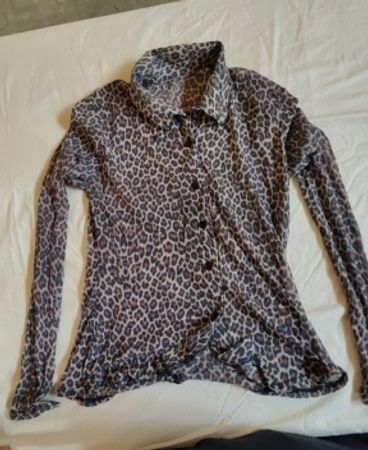 Leopard Print Long Sleeve Top
