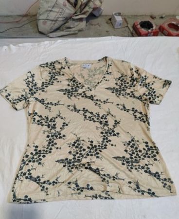 Miss HT Update Printed V-Neck Blouse