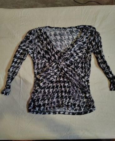 Houndstooth Print Long Sleeve Blouse