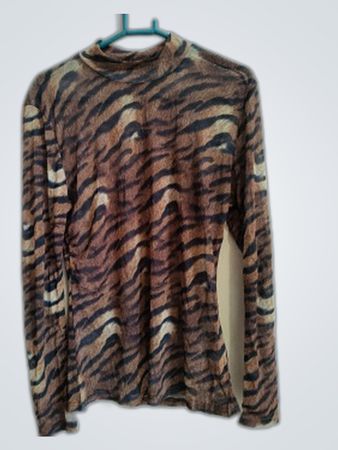 Animal Print Turtleneck Knit Top