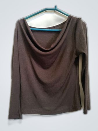 Brown Off-Shoulder Long Sleeve Knit Top
