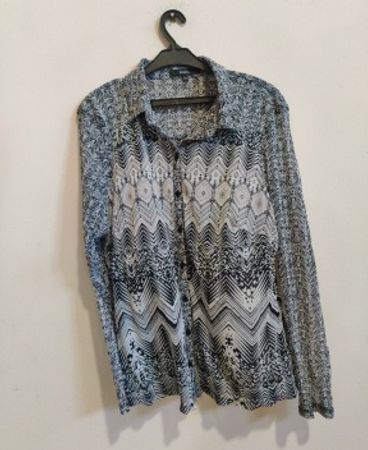 Bonita Zigzag Pattern Button-Up Shirt