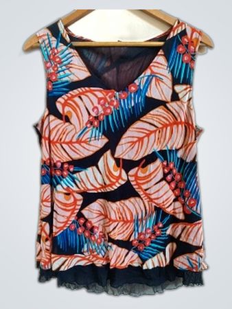 Comma Printed Sleeveless Blouse