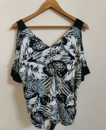 Unbranded Black and White Palm Leaf Print Blouse