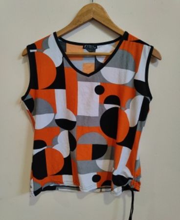 YJIA Geometric Print Sleeveless Top